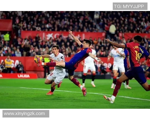 聚焦足球巨星精彩瞬间打造震撼剪辑展现球场巅峰技艺